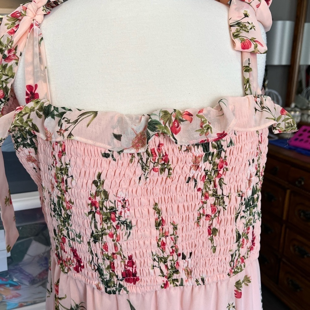 Floral Dress - Picture 3 of 9